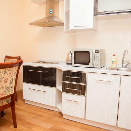Semi-Luxury Apartment On Zhukovskogo Street 57 Zaporizhia Dış mekan fotoğraf