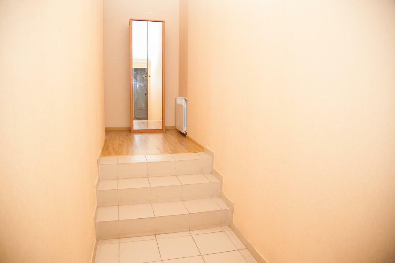 Semi-Luxury Apartment On Zhukovskogo Street 57 Zaporizhia Dış mekan fotoğraf